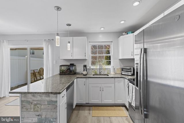 11 SCHUYLER CT, Newark, DE 19702