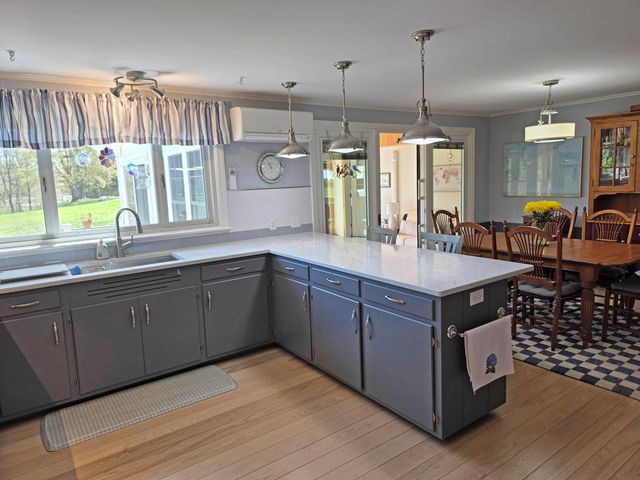 171 Green Meadow, Brattleboro, VT 05301