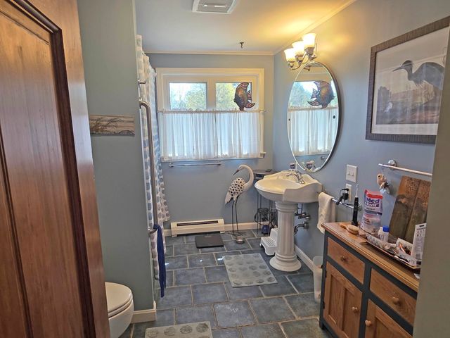 171 Green Meadow, Brattleboro, VT 05301