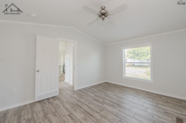 106 S PACIFIC AVENUE, Iowa Park, TX 76367