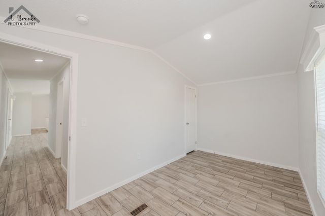 106 S PACIFIC AVENUE, Iowa Park, TX 76367