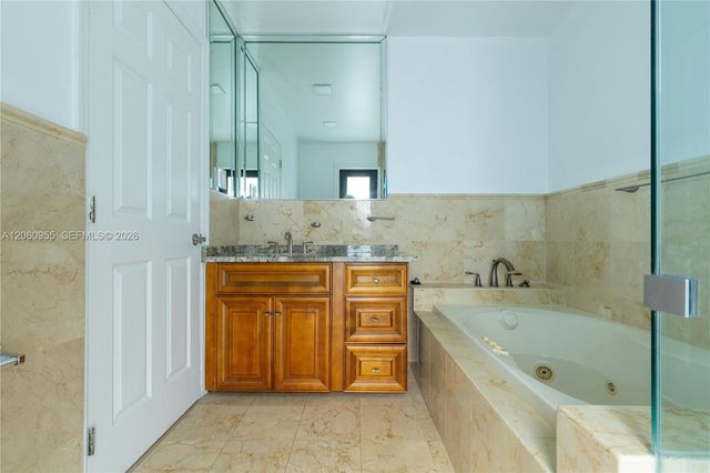 4115 Madison St, Hollywood, FL 33021