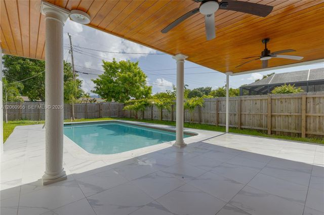 4115 Madison St, Hollywood, FL 33021