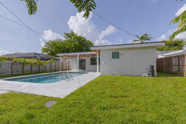 4115 Madison St, Hollywood, FL 33021