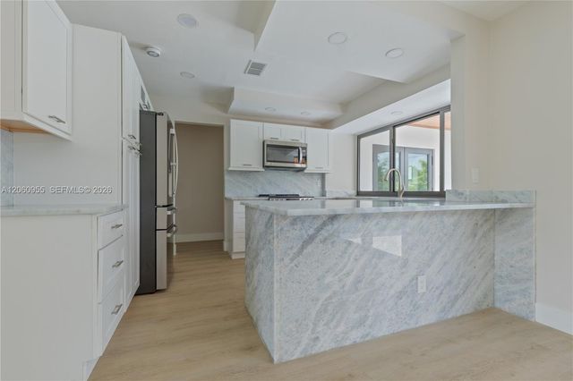 4115 Madison St, Hollywood, FL 33021
