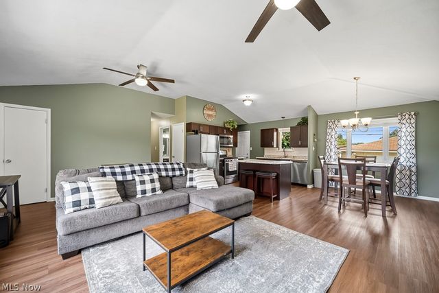 1520 David Avenue, Parma, OH 44134