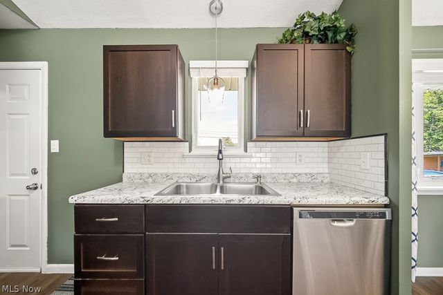 1520 David Avenue, Parma, OH 44134