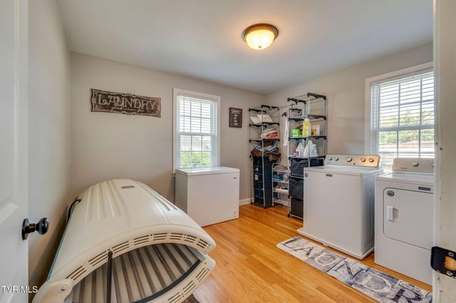 824 Fairmont Avenue, Kingsport, TN 37660