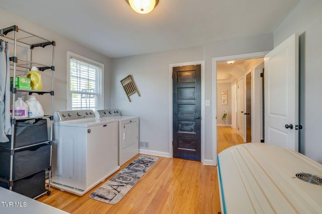 824 Fairmont Avenue, Kingsport, TN 37660