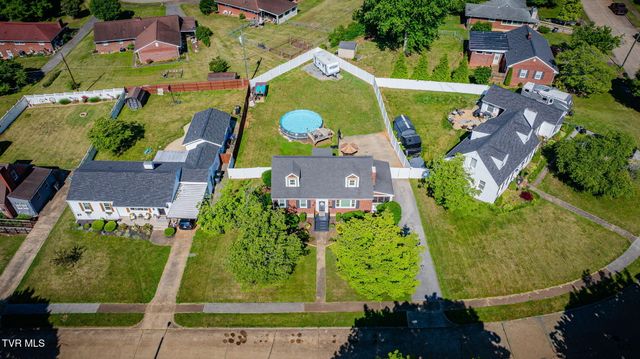 824 Fairmont Avenue, Kingsport, TN 37660
