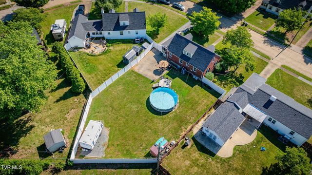 824 Fairmont Avenue, Kingsport, TN 37660