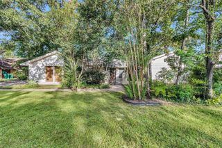 6 Winged Foot Drive, Conroe, TX 77304