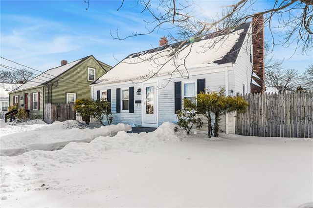 3 Hutchinson Avenue, Pawtucket, RI 02861