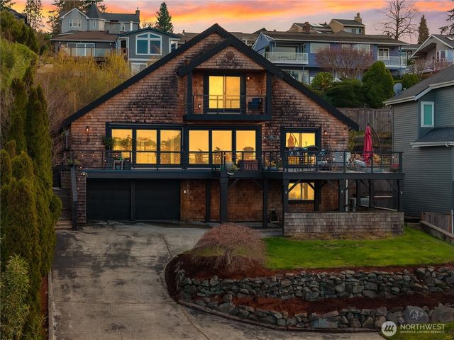 3617 Soundview Drive W, University Place, WA 98466