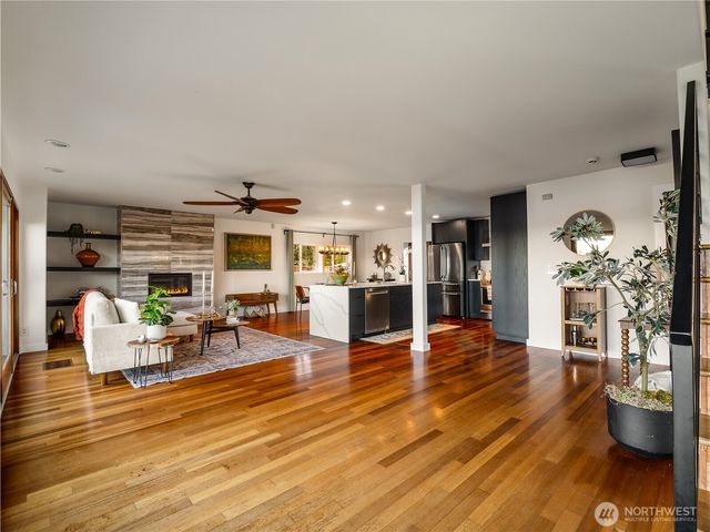 3617 Soundview Drive W, University Place, WA 98466