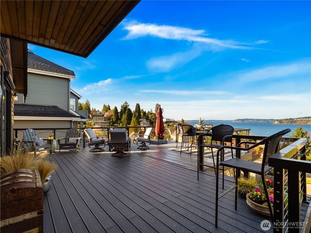 3617 Soundview Drive W, University Place, WA 98466