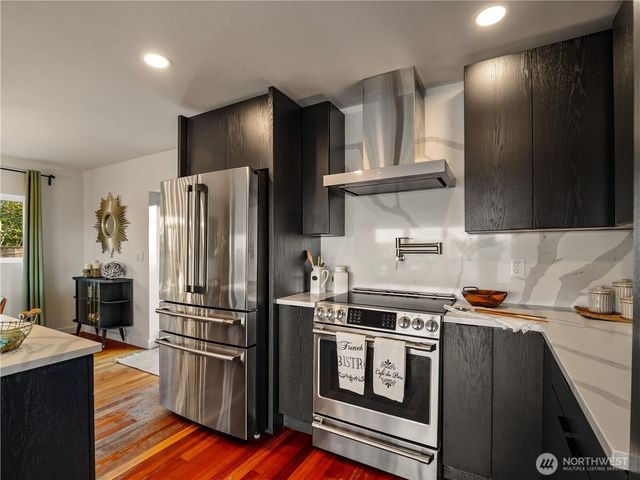 3617 Soundview Drive W, University Place, WA 98466