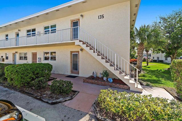 2950 SE Ocean Blvd. 135-8, Stuart, FL 34996
