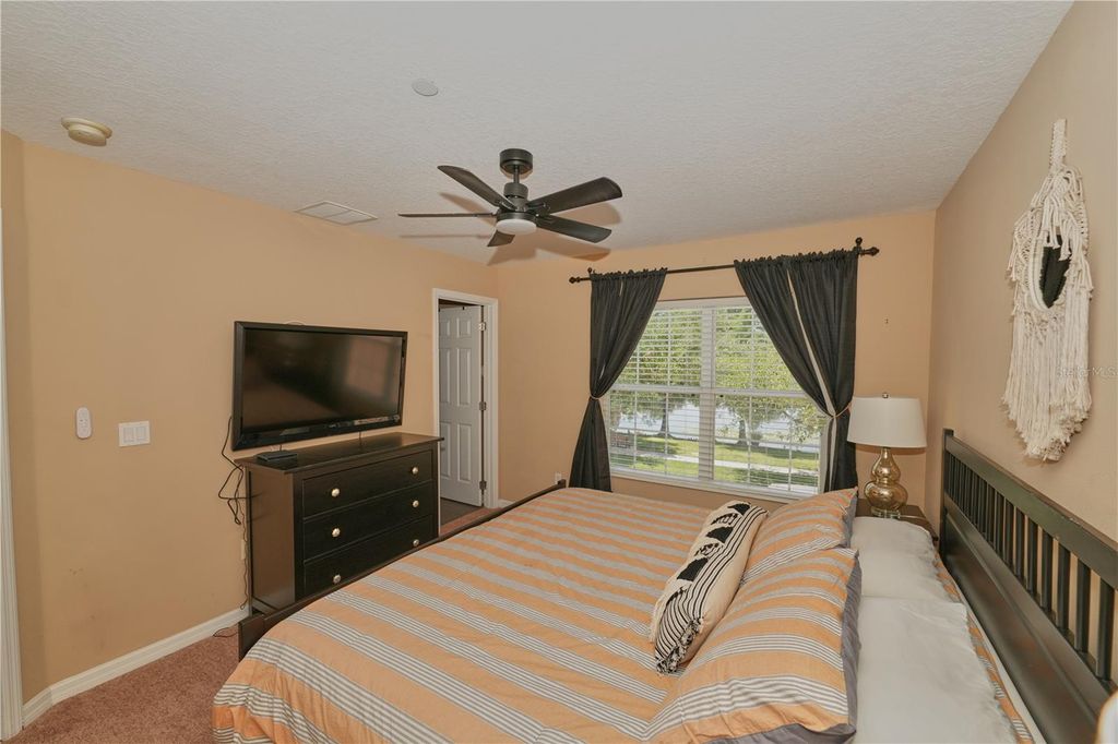 Image 16 of property listing at 9135 CARDINAL MEADOW TRAIL, Orlando, FL 32827