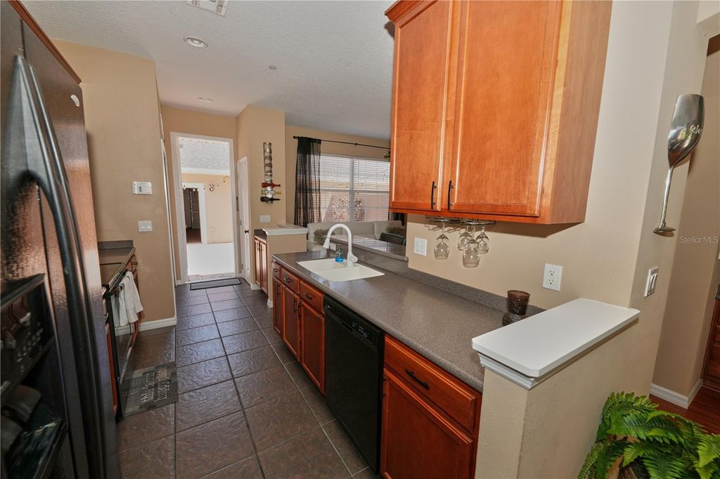 Image 8 of property listing at 9135 CARDINAL MEADOW TRAIL, Orlando, FL 32827
