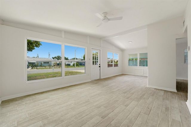 4216 60TH STREET W, Bradenton, FL 34209
