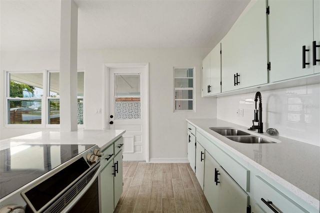 4216 60TH STREET W, Bradenton, FL 34209