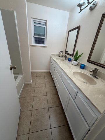 4524 Wessex Ln, Salida, CA 95368