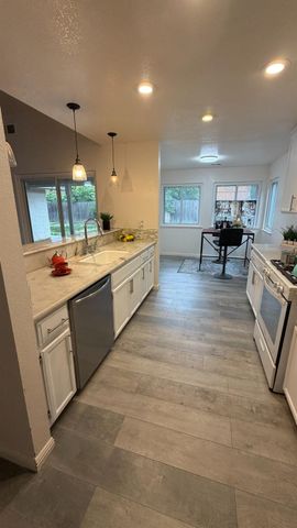 4524 Wessex Ln, Salida, CA 95368