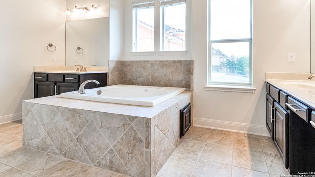 24711 Faraday, San Antonio, TX 78257