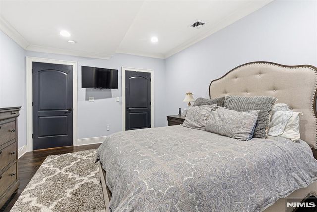 119 Hudson Cove, Edgewater, NJ 07020