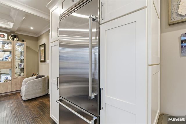 119 Hudson Cove, Edgewater, NJ 07020