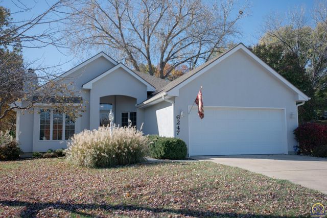 6247 SW 40th Ct, Topeka, KS 66610