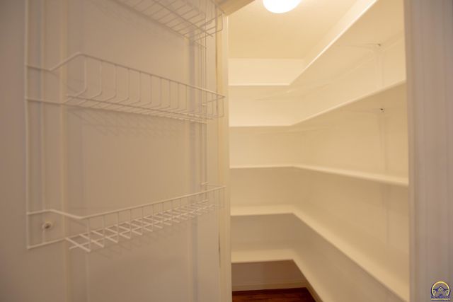 6247 SW 40th Ct, Topeka, KS 66610