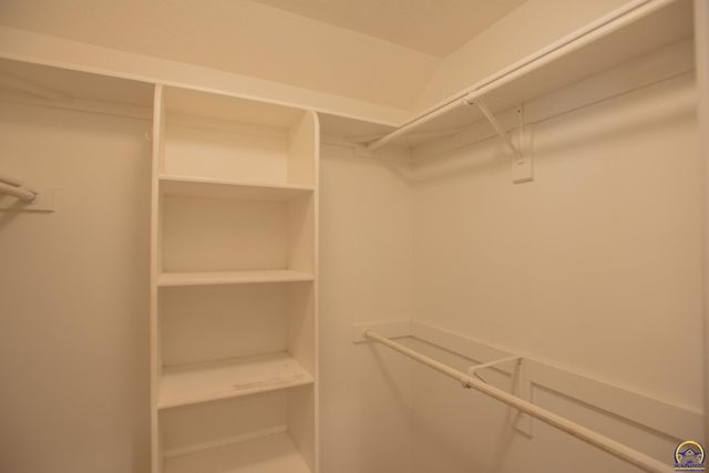 6247 SW 40th Ct, Topeka, KS 66610