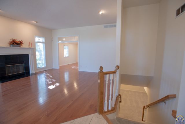 6247 SW 40th Ct, Topeka, KS 66610