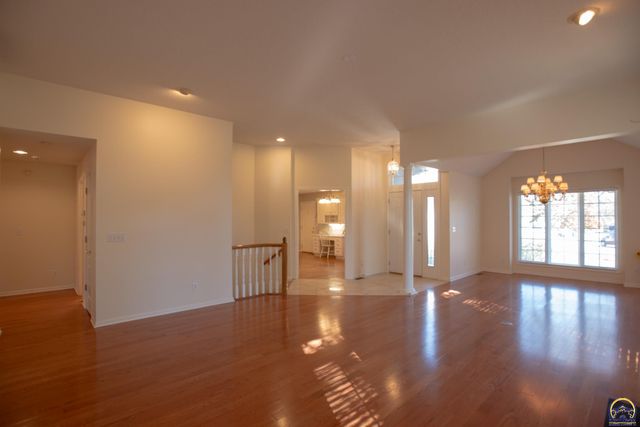 6247 SW 40th Ct, Topeka, KS 66610