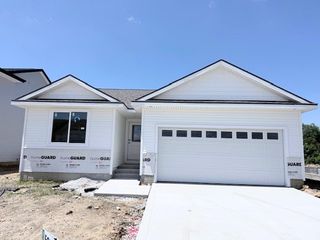 590 NW Rockwood Lane, Grimes, IA 50111