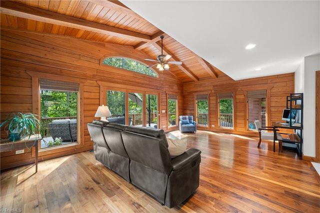 1212 River Bluff Trail, Tobaccoville, NC 27050