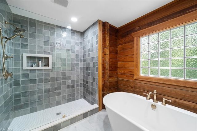 1212 River Bluff Trail, Tobaccoville, NC 27050