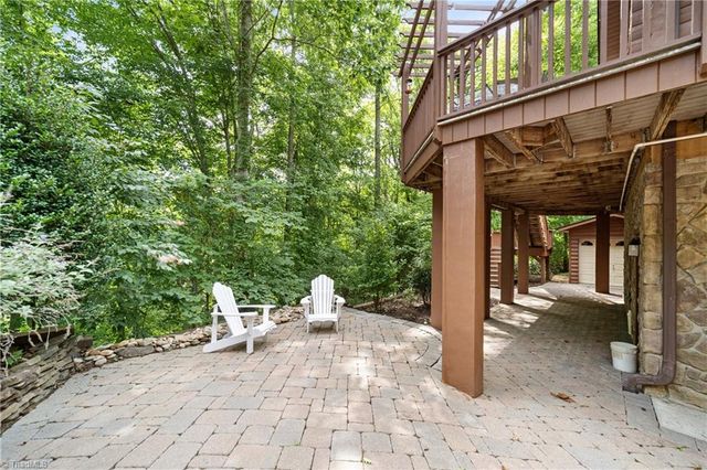 1212 River Bluff Trail, Tobaccoville, NC 27050