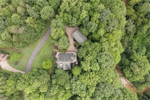 1212 River Bluff Trail, Tobaccoville, NC 27050
