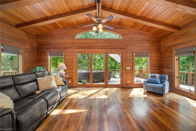 1212 River Bluff Trail, Tobaccoville, NC 27050