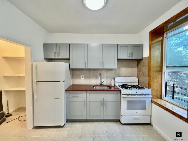 106-15 Guy R Brewer Boulevard, New York City, NY 11433