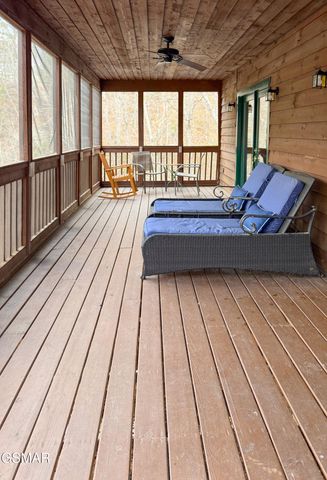 829 Boone Acres Lane, Pigeon Forge, TN 37863