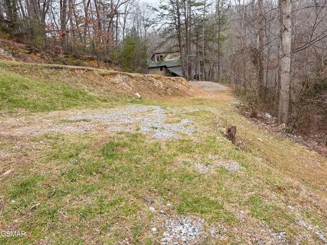 829 Boone Acres Lane, Pigeon Forge, TN 37863