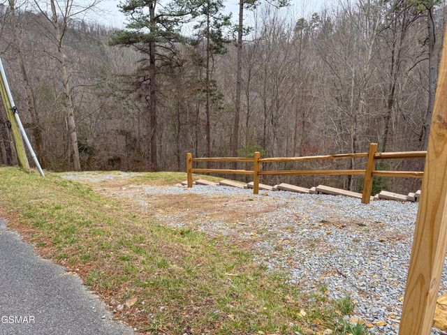 829 Boone Acres Lane, Pigeon Forge, TN 37863