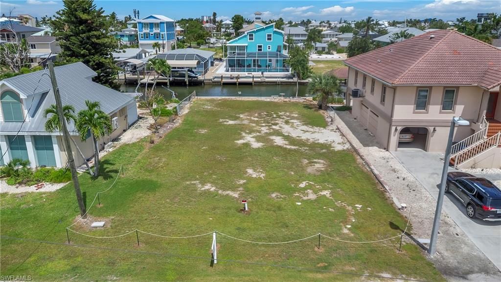 185 Egret ST, FORT MYERS BEACH, FL 33931 — photo 5