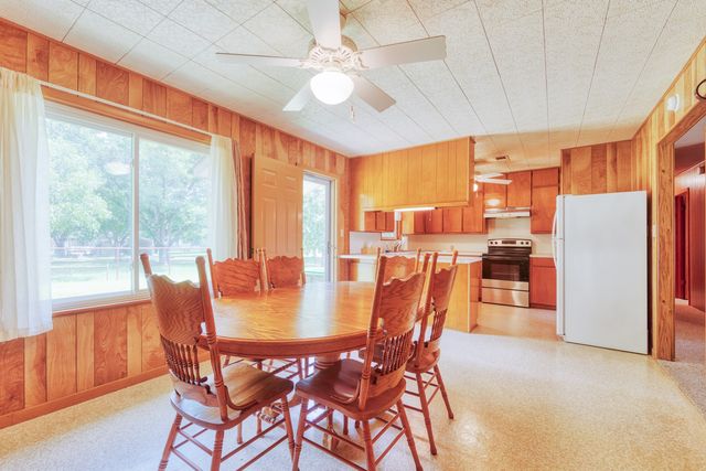 308 W White Street, Pilot Point, TX 76258