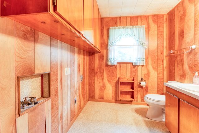 308 W White Street, Pilot Point, TX 76258