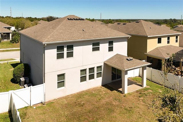 2572 LIMERICK CIRCLE, Grand Island, FL 32735